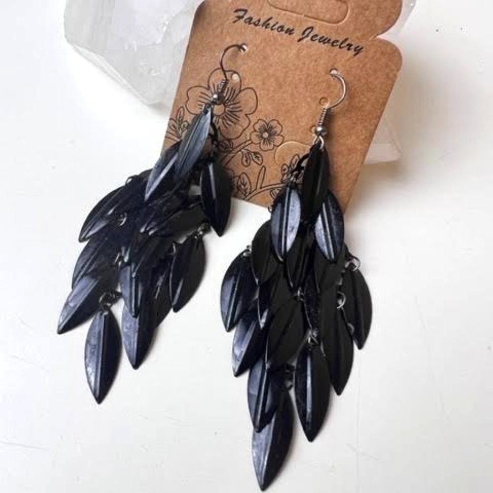 Fashion Jewelry Black Leaf Earrings